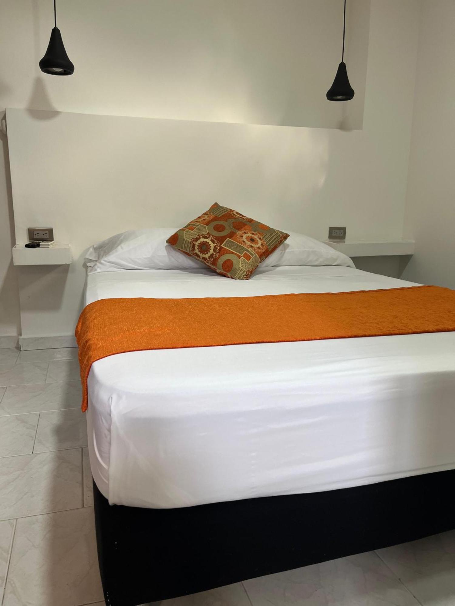 La 10B Hostel Cartagena Ngoại thất bức ảnh